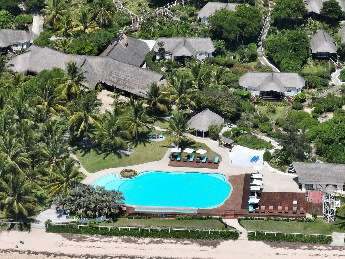 Lodge de praia com piscina em Vilankulo, visto do ar